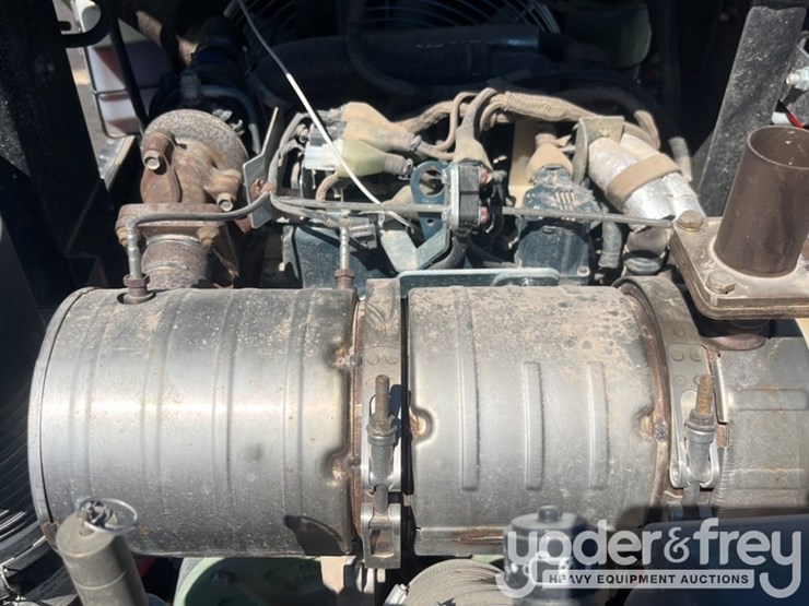 2023-sullair-185-cfm-image-19