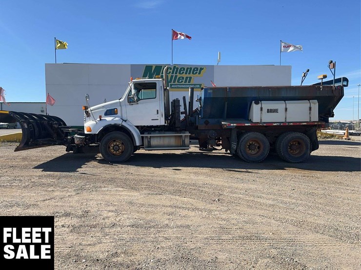 2006-sterling-lt8500-image-2