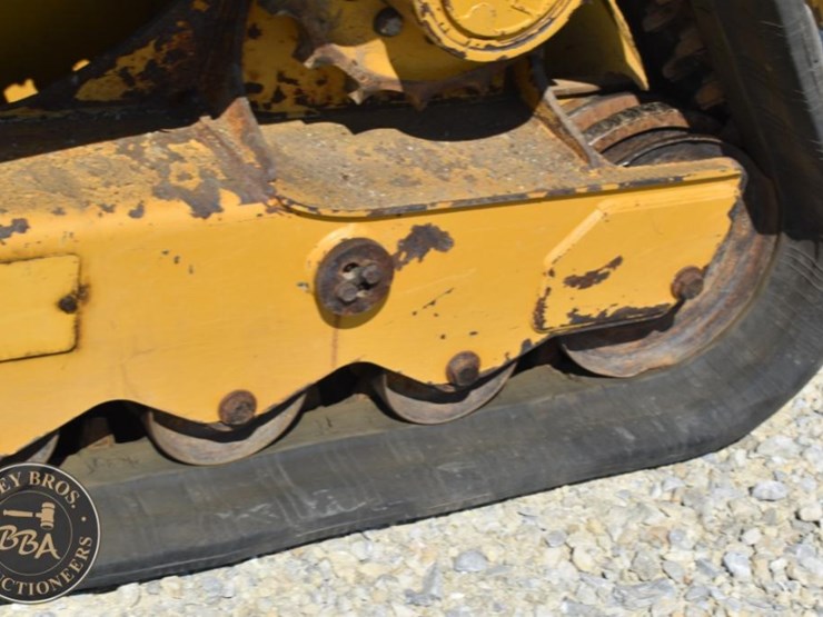 2022-caterpillar-299d3-image-23