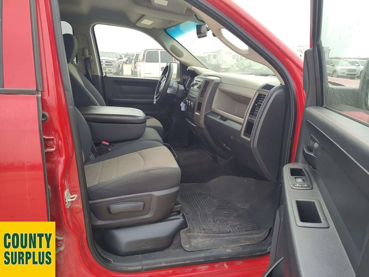 2012-ram-tradesman-image-19