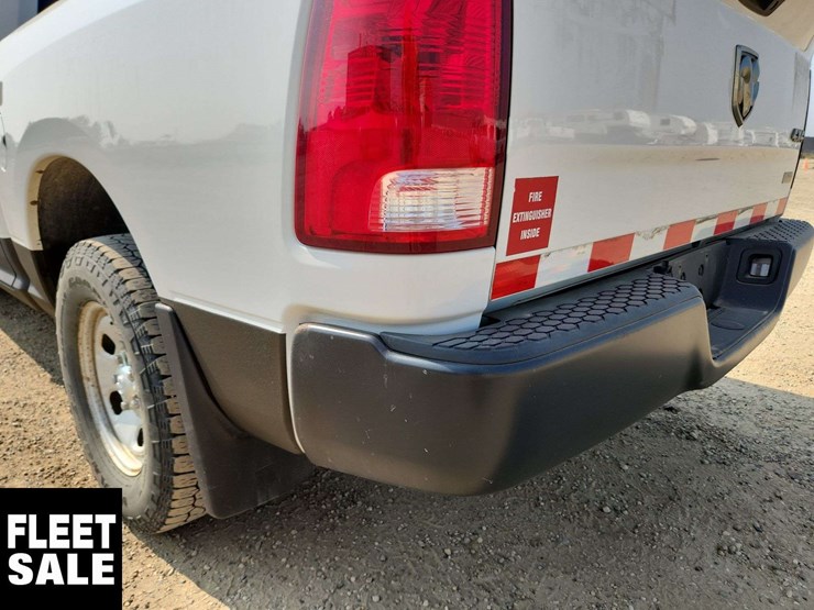 2016-ram-tradesman-image-30