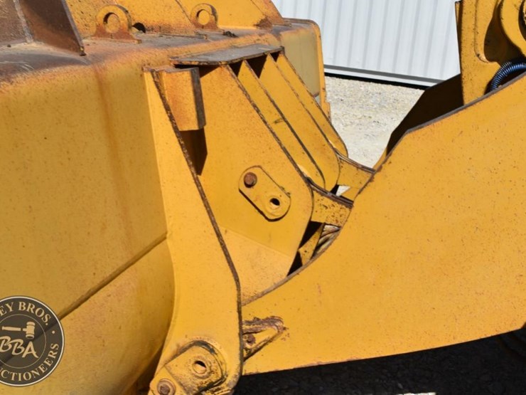 2014-caterpillar-982m-image-27