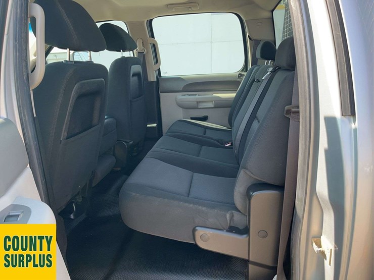 2013-gmc-sierra-3500hd-image-11