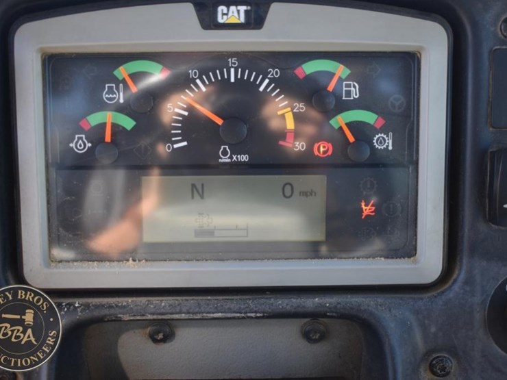 2012-caterpillar-740b-image-10