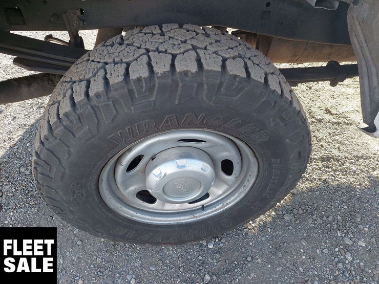 2022-ford-f250-image-9