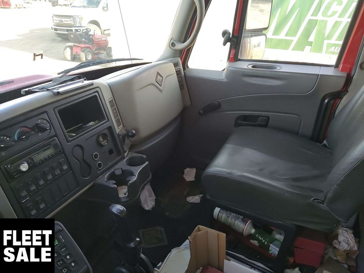 2008-international-durastar-4300-image-12