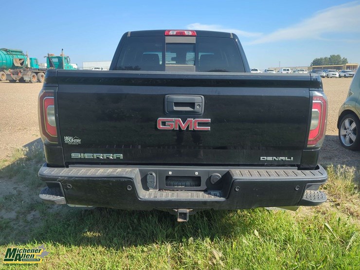2017-gmc-sierra-1500-image-18
