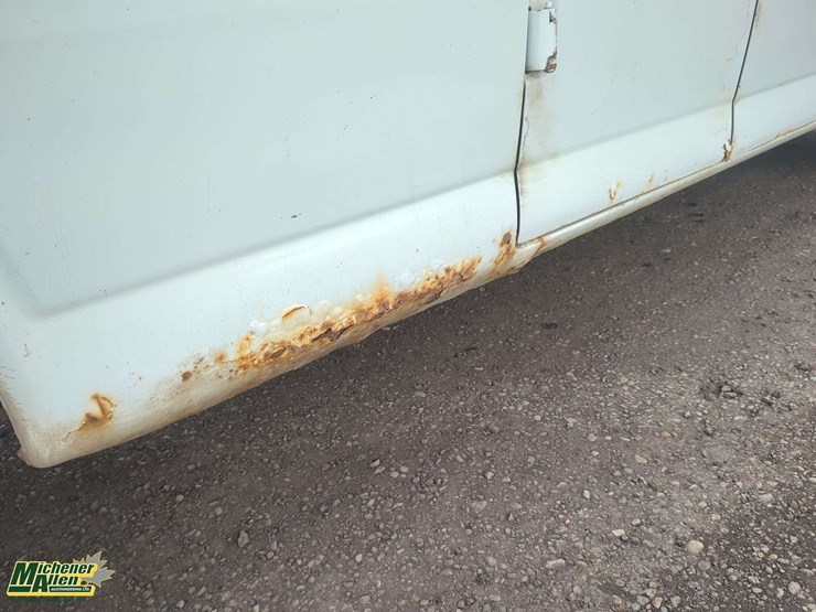 2001-chevrolet-express-3500-image-48