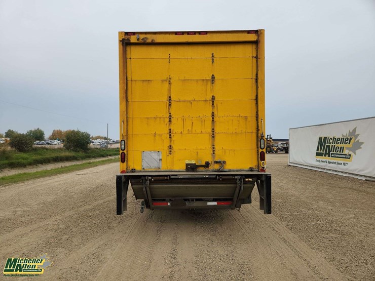 2013-international-durastar-4300-image-6