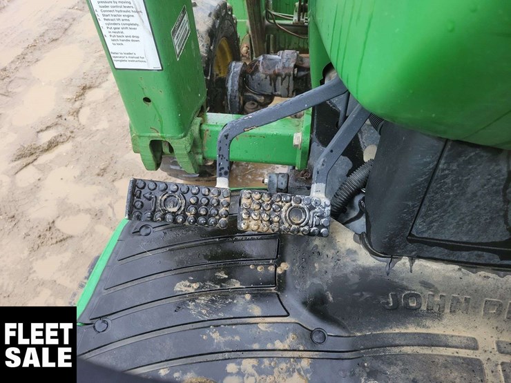 2000-john-deere-4400-image-26