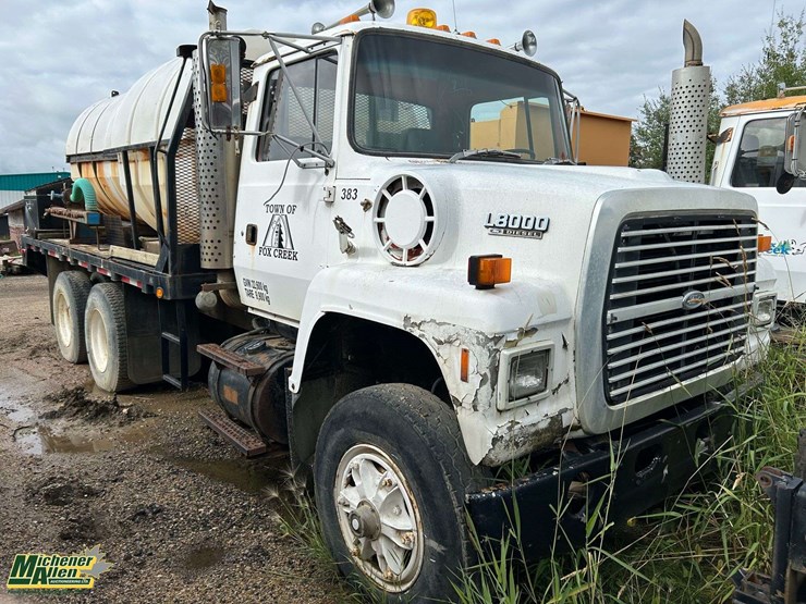1994-ford-ln8000-image-2