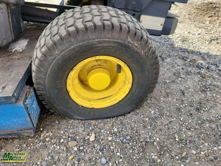 john-deere-f725-image-15