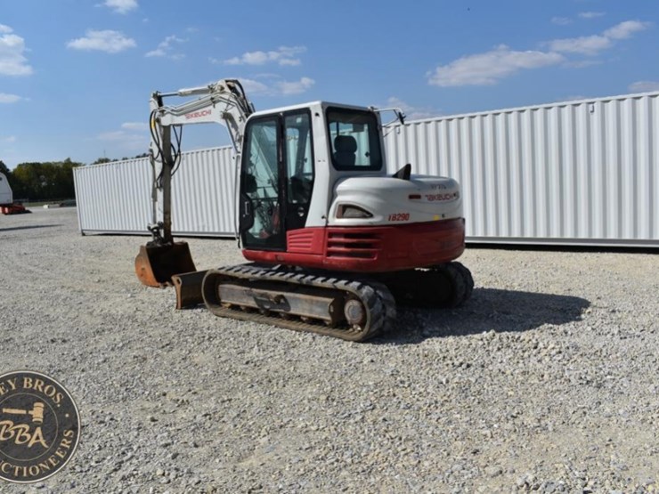 2018-takeuchi-tb290-image-4