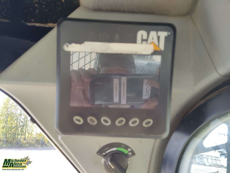 2014-caterpillar-272d-image-6