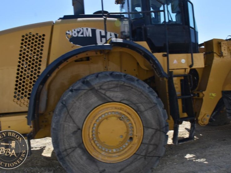 2016-caterpillar-982m-image-41