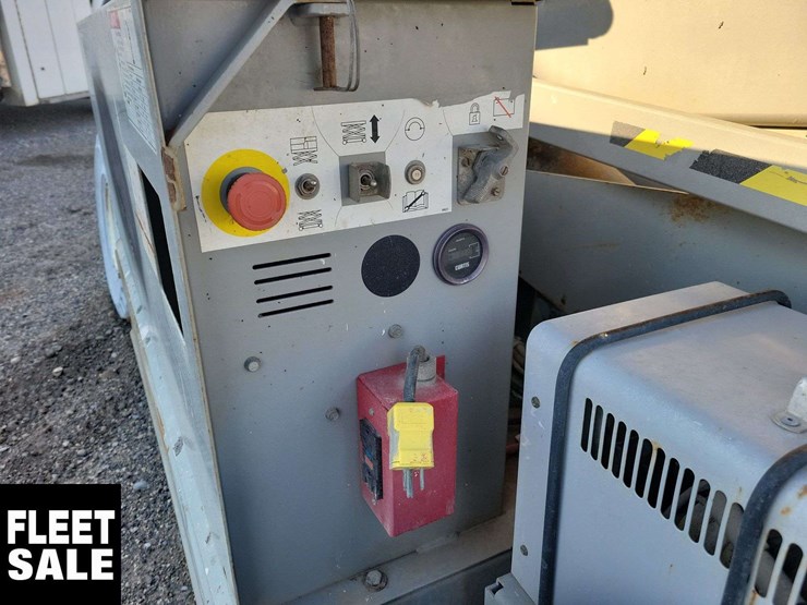 1999-mec-3068es-image-16