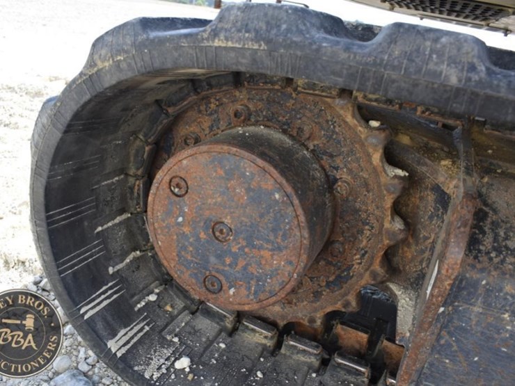 2017-kubota-kx057-4-image-39