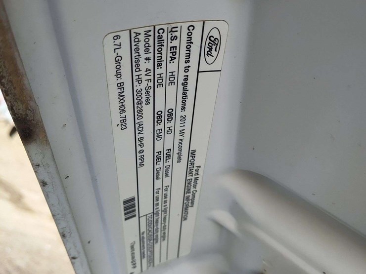 2011-ford-f550-image-24
