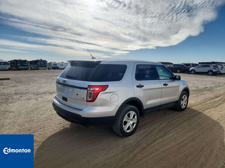 2013-ford-explorer-image-4