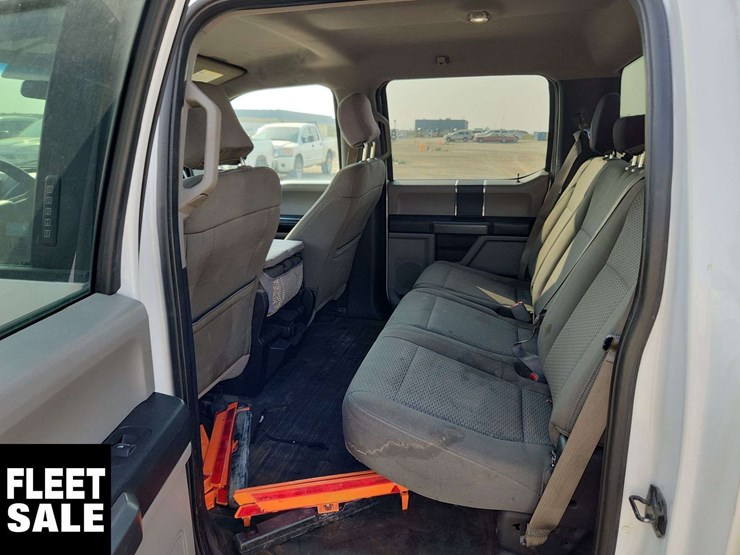 2017-ford-f150-image-15