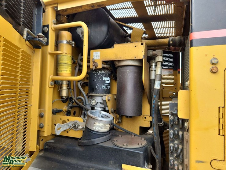 2007-caterpillar-140h-image-42