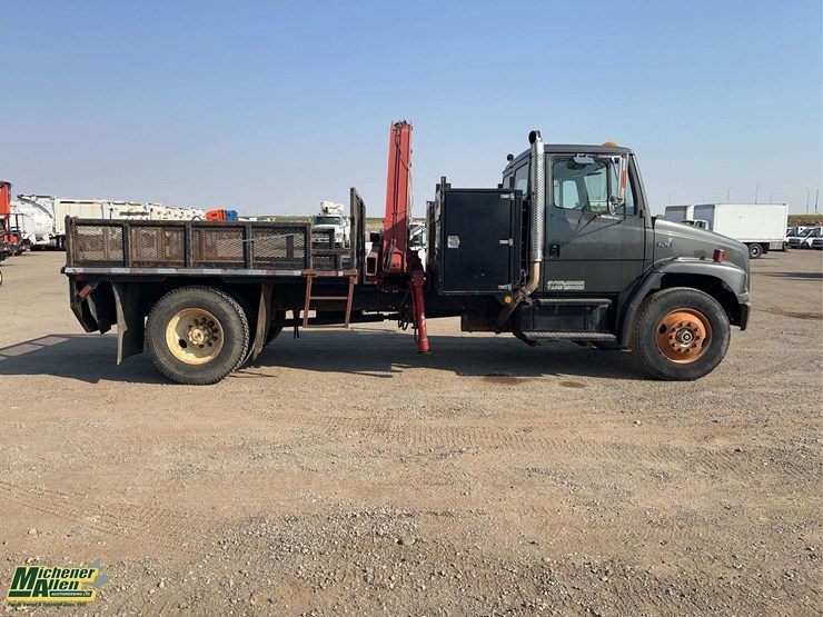 1995-freightliner-fl70-image-5