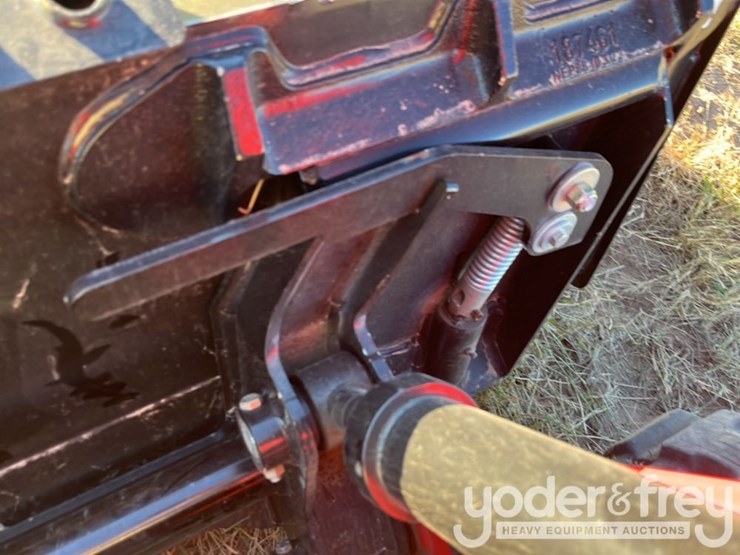 2023-manitou-1050rt-image-52