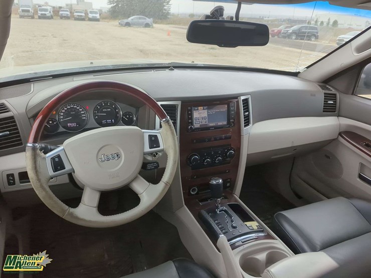 2008-jeep-grand-cherokee-image-18