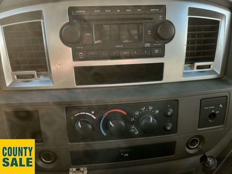 2008-dodge-ram-3500-image-26