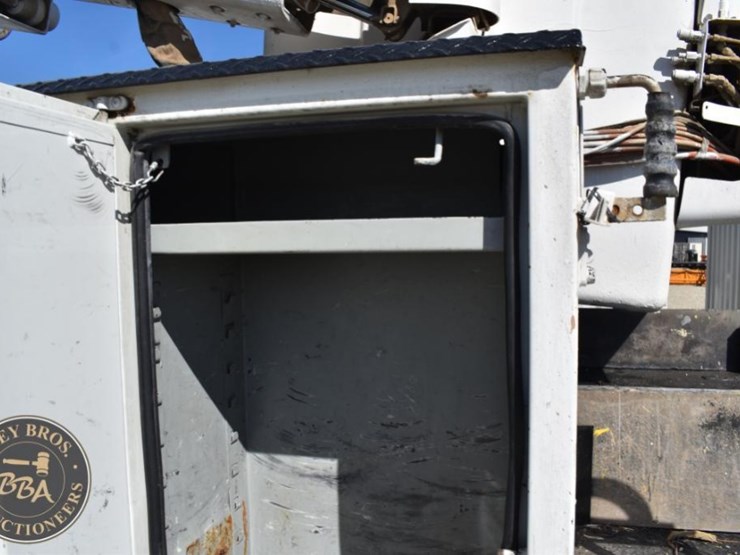 2012-international-durastar-4300-image-37