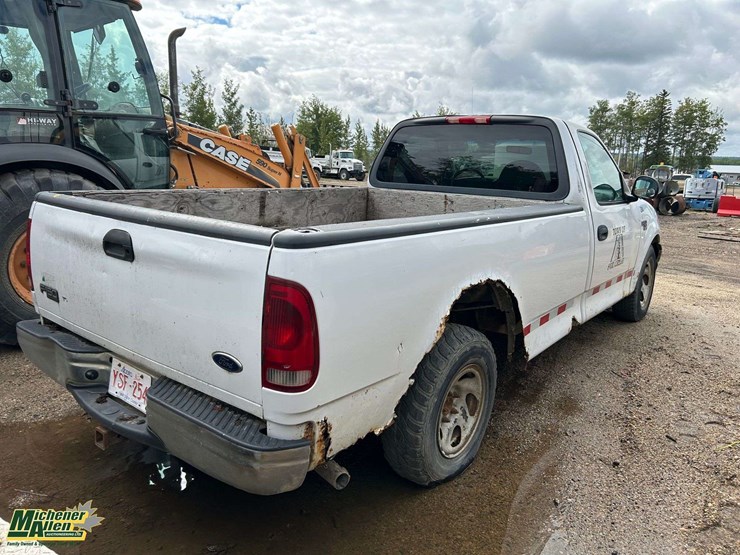 2004-ford-f150-xl-image-3