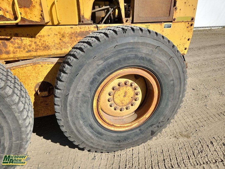 john-deere-770-image-30