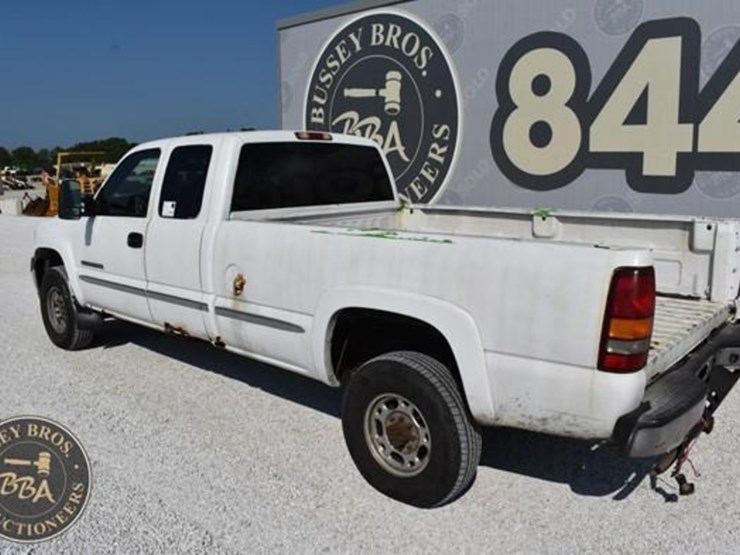 2002-gmc-sierra-2500hd-image-6