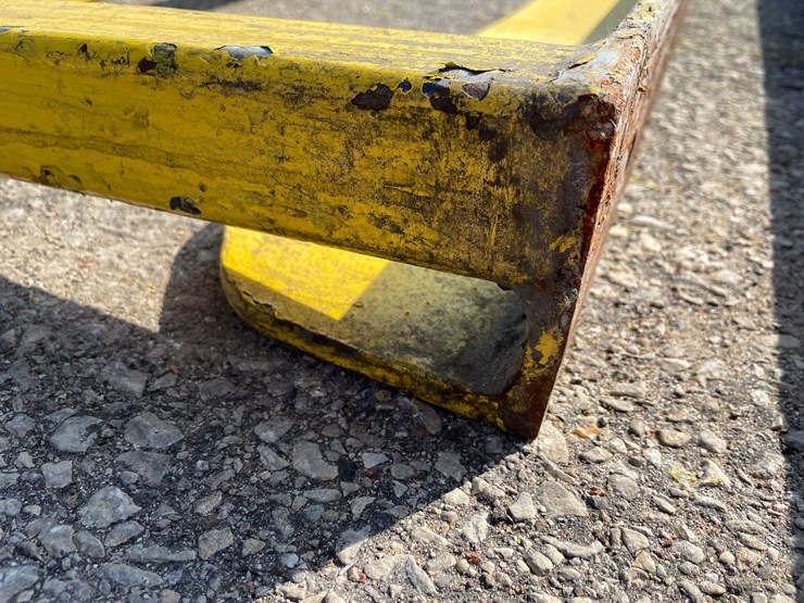 #3014-•-heavy-duty-safety-guardrail-(cont)-image-2