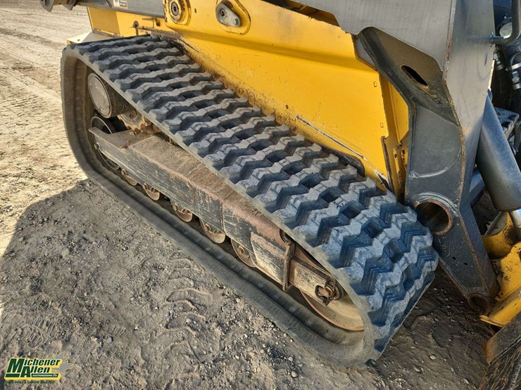 deere-331g-image-27