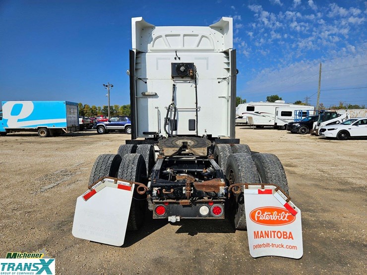 2019-peterbilt-579-image-23