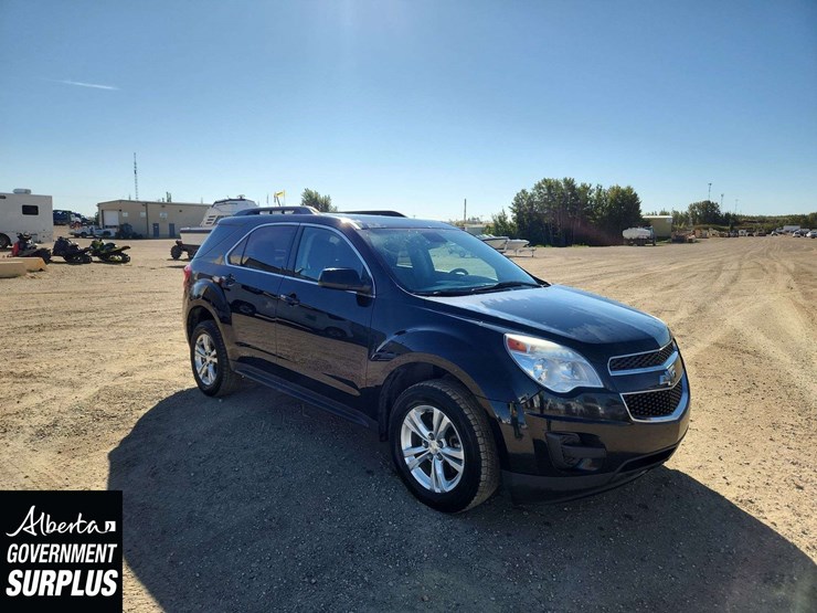 2015-chevrolet-equinox-lt-image-2