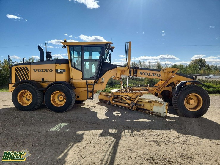 2011-volvo-g940-image-26