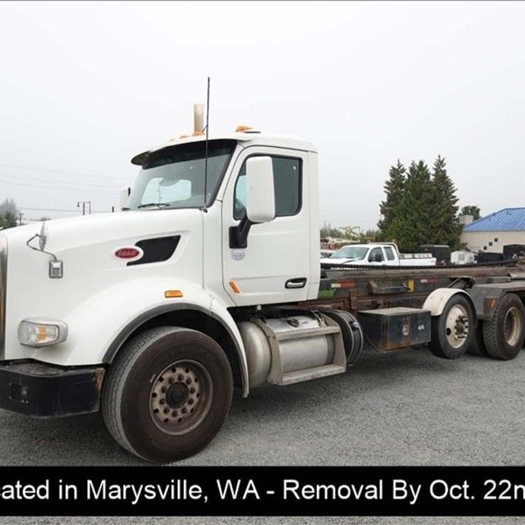 2015 PETERBILT 567