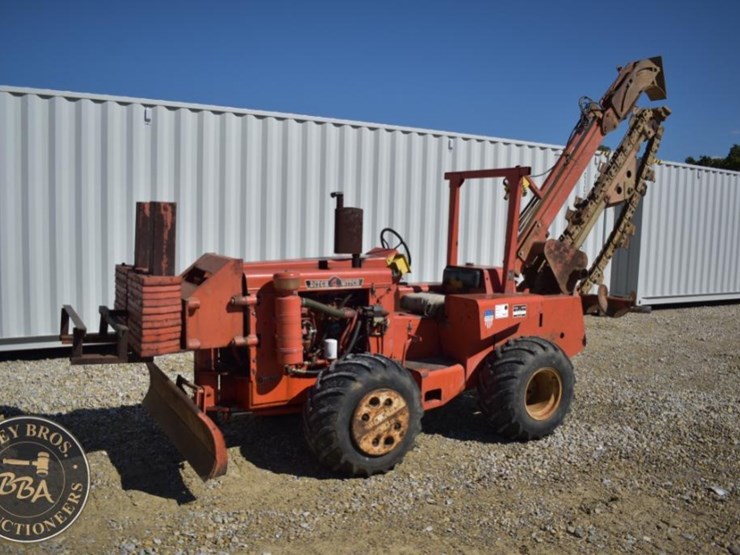 ditch-witch-r65-image-4