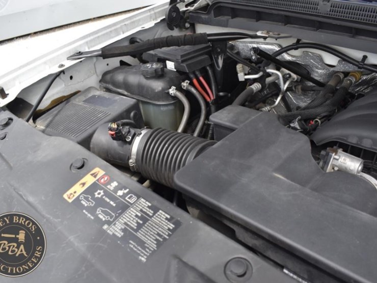 2016-chevrolet-silverado-1500-image-76