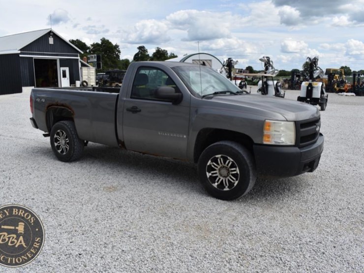 2009-chevrolet-silverado-1500-image-24