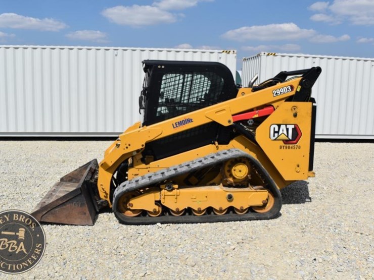 2020-caterpillar-299d3-image-2