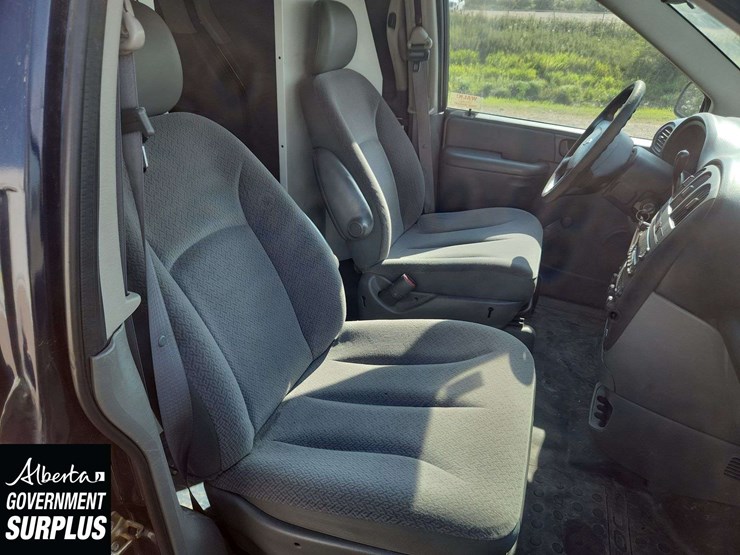 2006-dodge-caravan-image-17