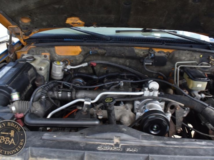 2000-chevrolet-3500-image-42