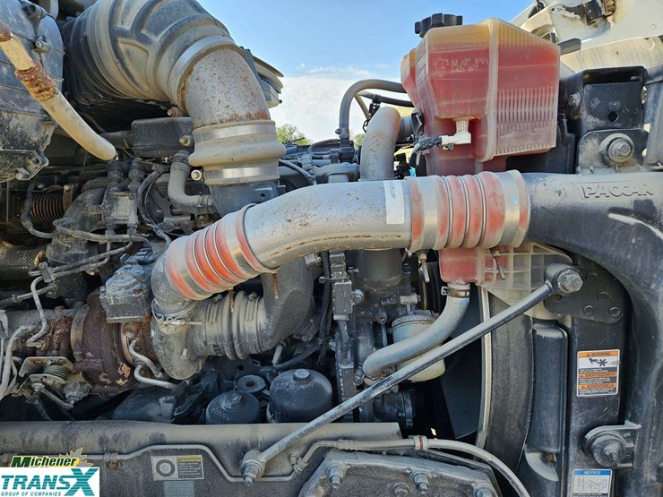 2019-peterbilt-579-image-44