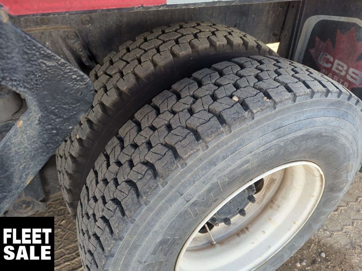2000-kenworth-t800-image-37