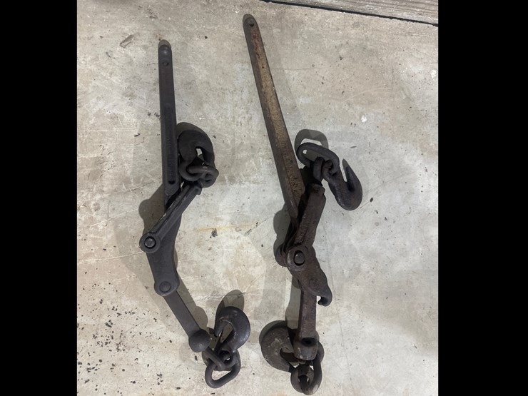 #93-•-(2)-snap-chain-binders-image-1