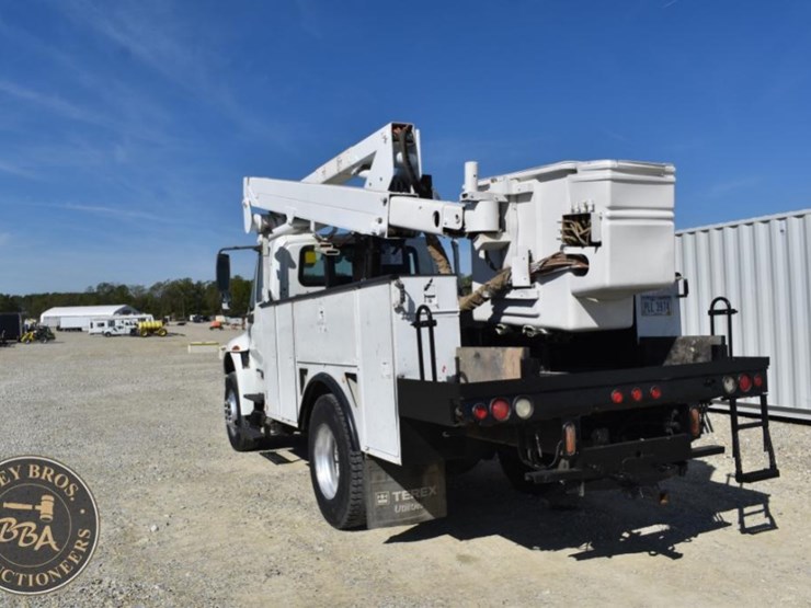 2012-international-durastar-4300-image-11