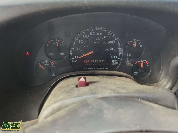 2001-chevrolet-express-3500-image-11